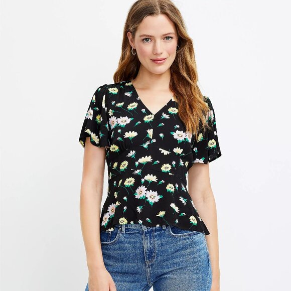 New Loft Floral Flutter Sleeve V-neck Top Size 0 - Picture 1 of 5